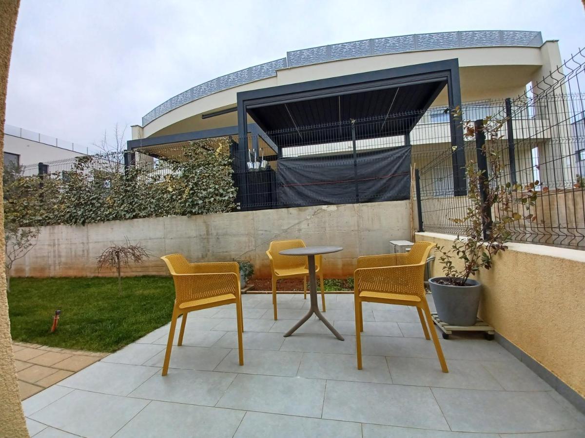 Apartments Leon 1 Novigrad  Exterior photo